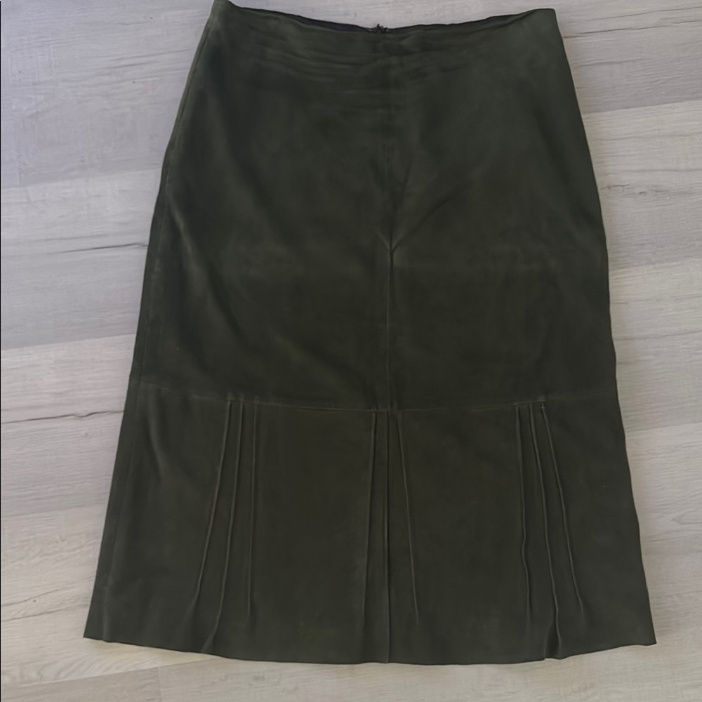 Banana Republic Olive Green Midi Pencil Skirt with Pleats